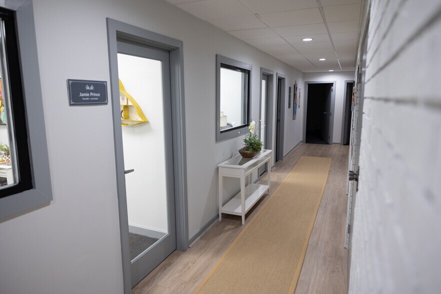 More Photos Of 333 Wade Hampton Blvd, Greenville Medical For Lease