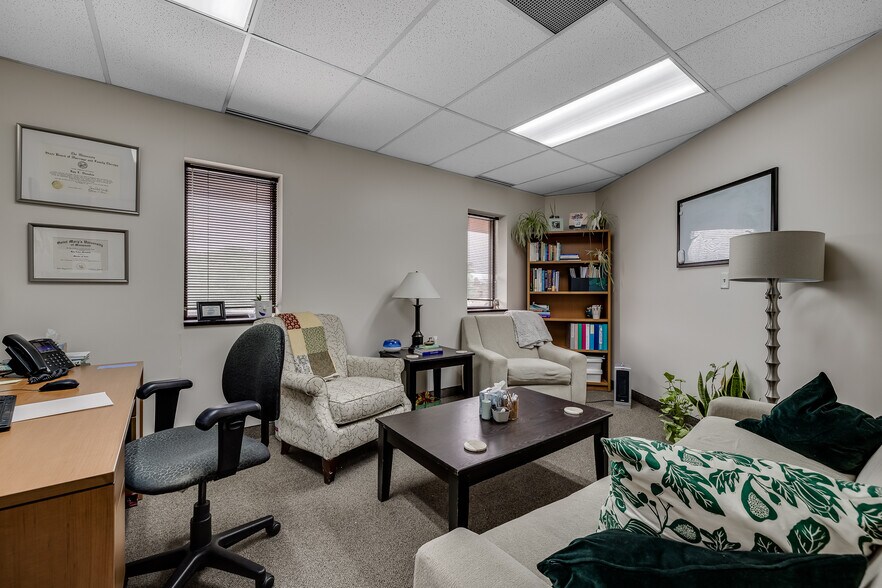 More Photos Of 4555 Erin Dr, Eagan Office For Lease