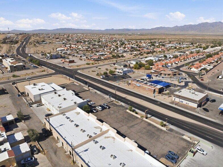 More Photos Of 3712 Highway 95, Bullhead City General Retail For Lease