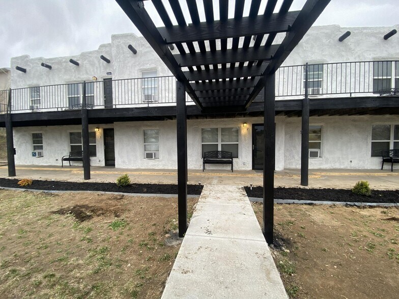 More Photos Of 722 W Jefferson St, Trinidad Apartments For Sale