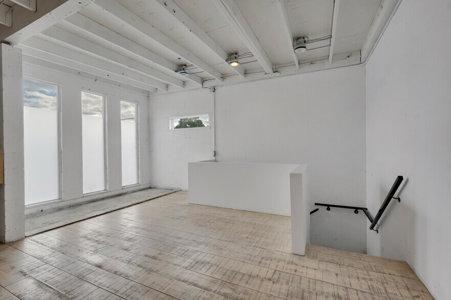 More Photos Of 7176 W Sunset Blvd, Los Angeles Storefront Retail Office For Sale