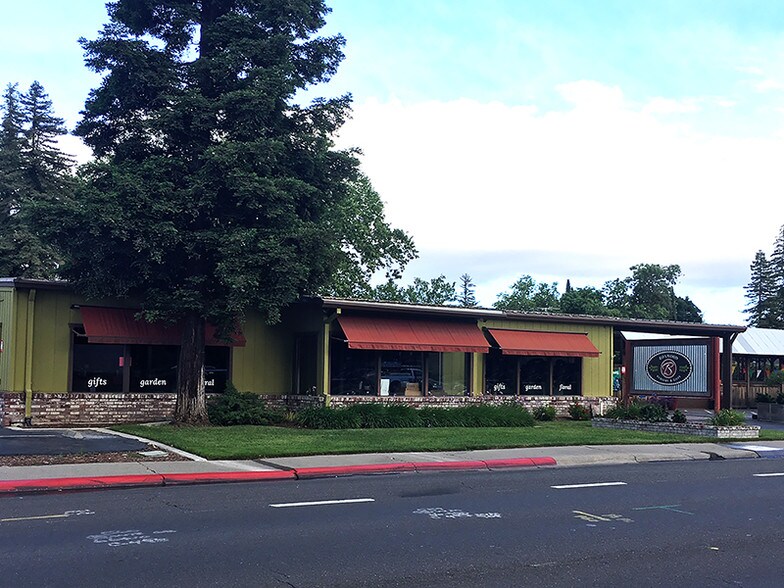 More Photos Of 617 West St, Woodland Garden Center For Sale