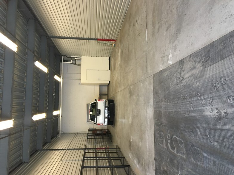 More Photos Of 871 Brickyard Cir, Golden Warehouse For Lease