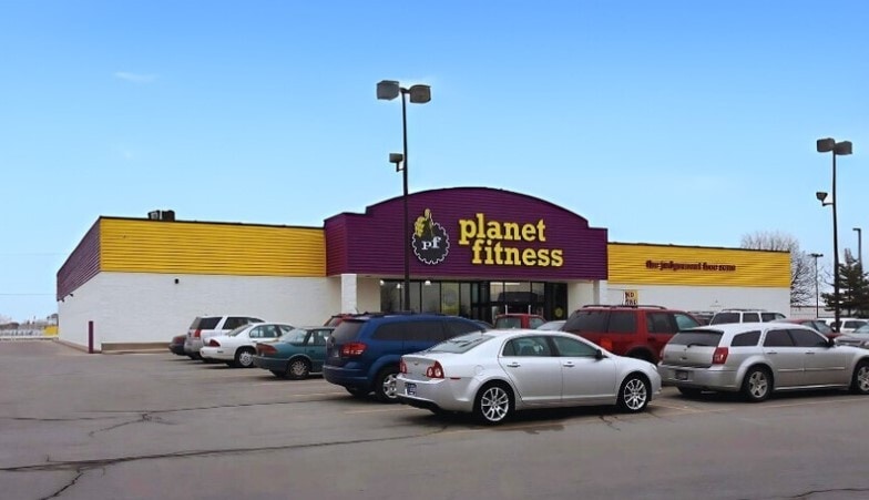 More Photos Of 5074-5206 W 38th St, Indianapolis Unknown For Sale