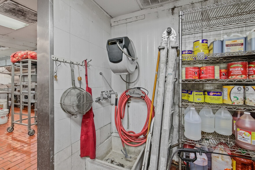 More Photos Of 5426 Antoine Dr, Houston Fast Food For Sale