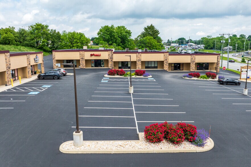 More Photos Of 2811-2813 E Prospect Rd, York Unknown For Lease