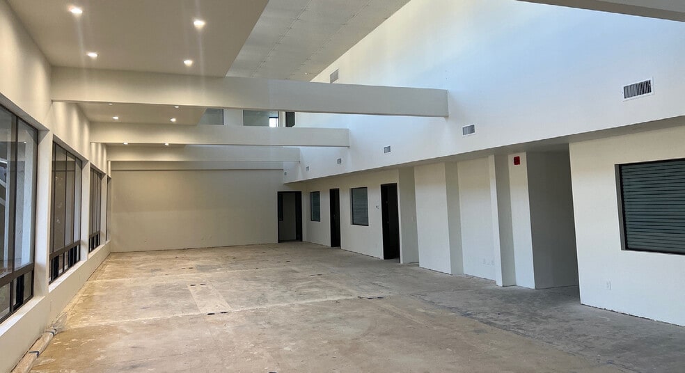 More Photos Of 9770 Candida St, San Diego Warehouse For Lease