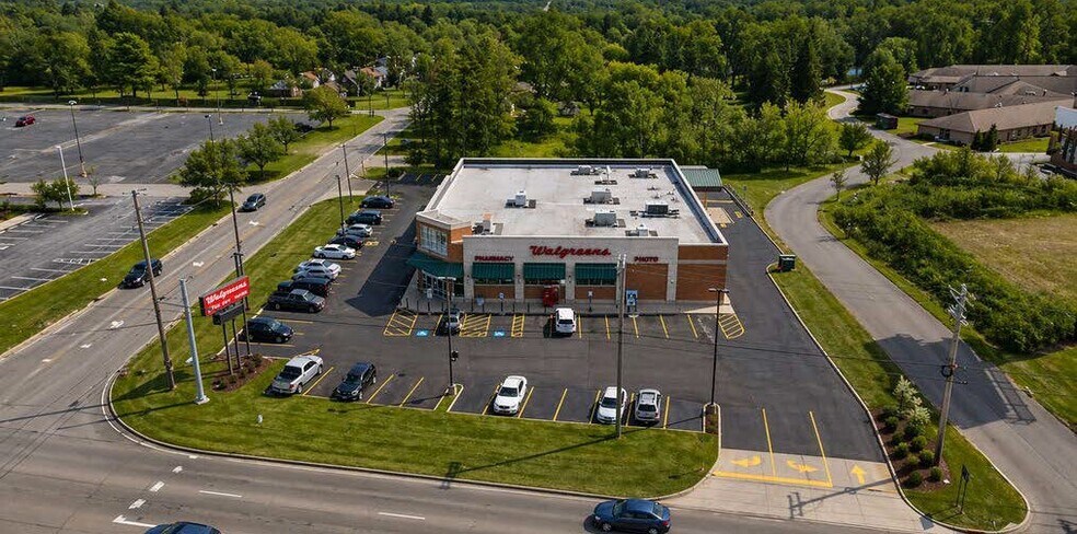 More Photos Of 3390 Elm Rd, Warren Drugstore For Sale