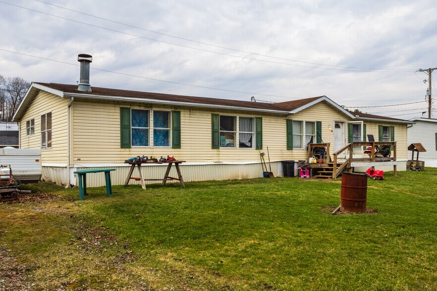 More Photos Of 1094 Chestnut St, Claysburg Manufactured Housing Mobile Home Park For Sale