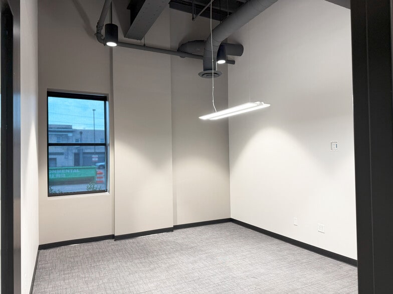 More Photos Of 2317 3rd Ave N, Birmingham Office For Lease