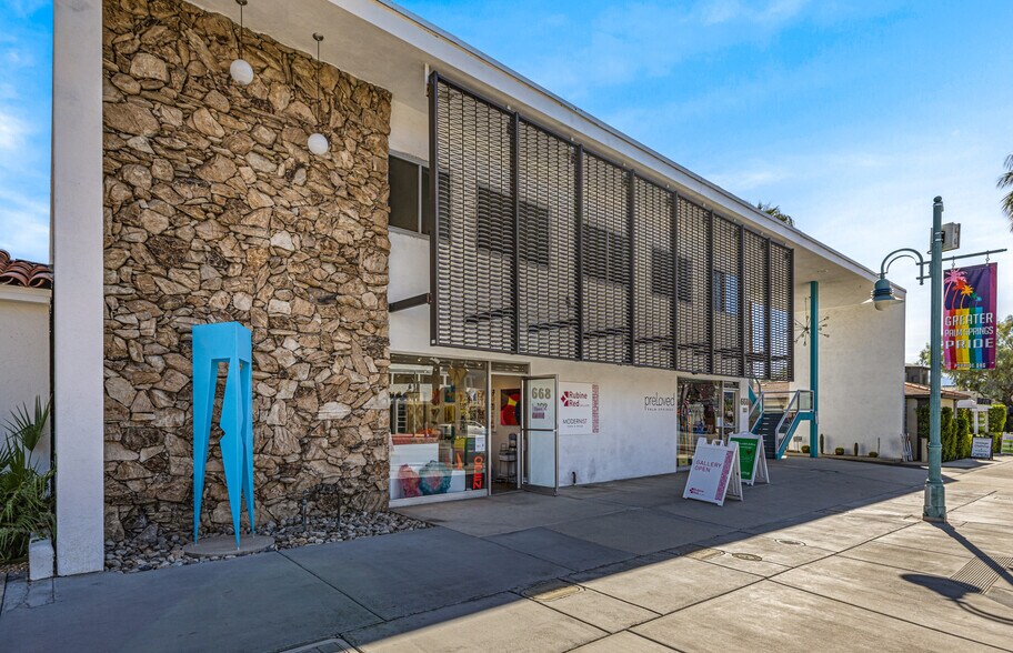More Photos Of 664-668 N Palm Canyon Dr, Palm Springs Office For Lease