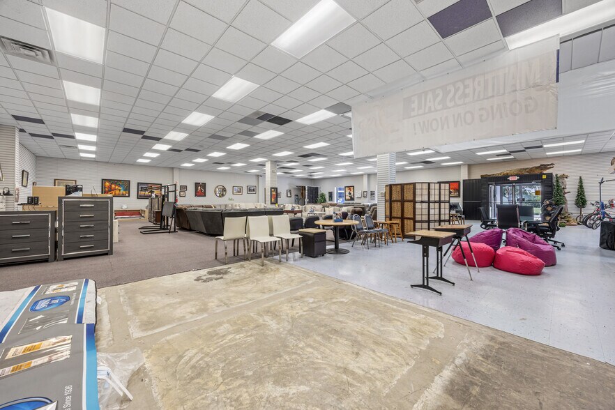 More Photos Of 3100 8th St S, Moorhead Freestanding For Sale