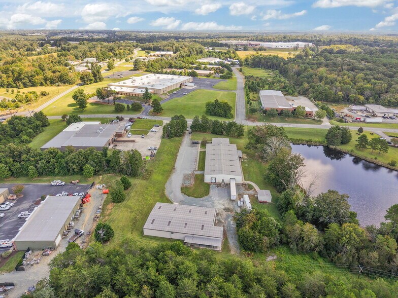 More Photos Of 2245 A Air Park Dr, Burlington Warehouse For Lease