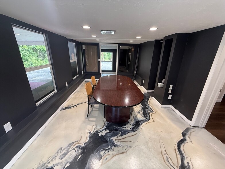 More Photos Of 1320 SE Palm Beach Rd, Stuart Medical For Sale