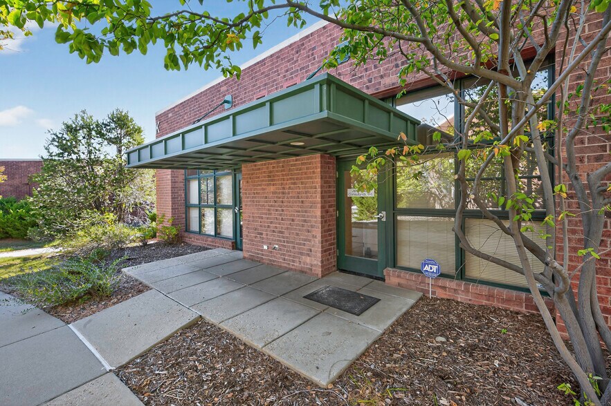 More Photos Of 88 Inverness Cir E, Englewood Office For Sale