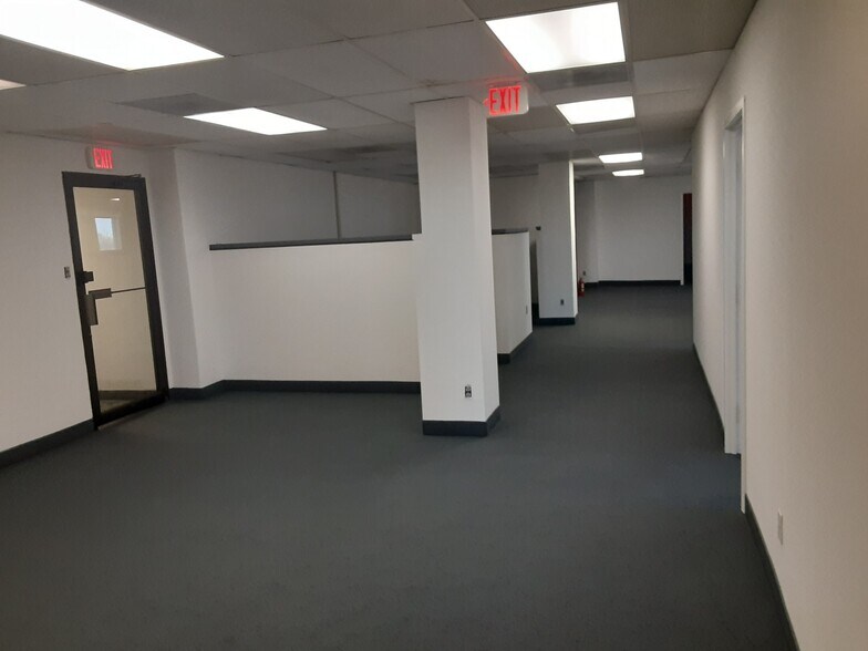 More Photos Of 6121 Lincolnia Rd, Alexandria Office For Lease