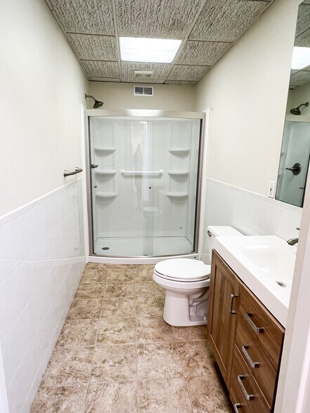 More Photos Of 51 Elm St, Huntington Office Residential For Lease