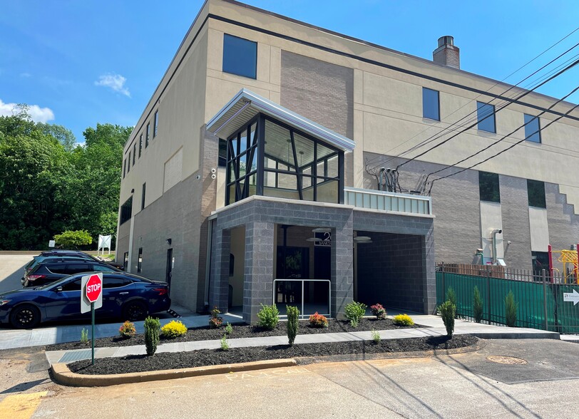 Primary Photo Of 2644 Banksville Rd, Pittsburgh Office For Lease