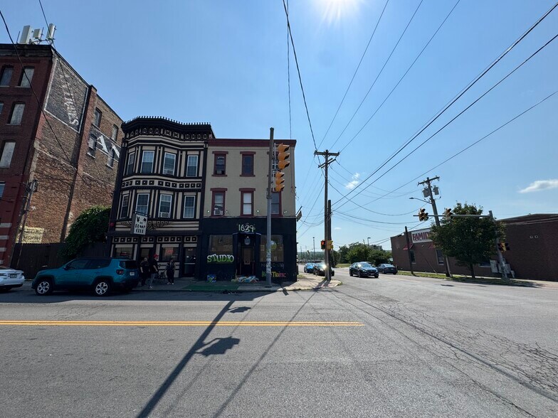 More Photos Of 1639 N Salina St, Syracuse Storefront Retail Residential For Sale