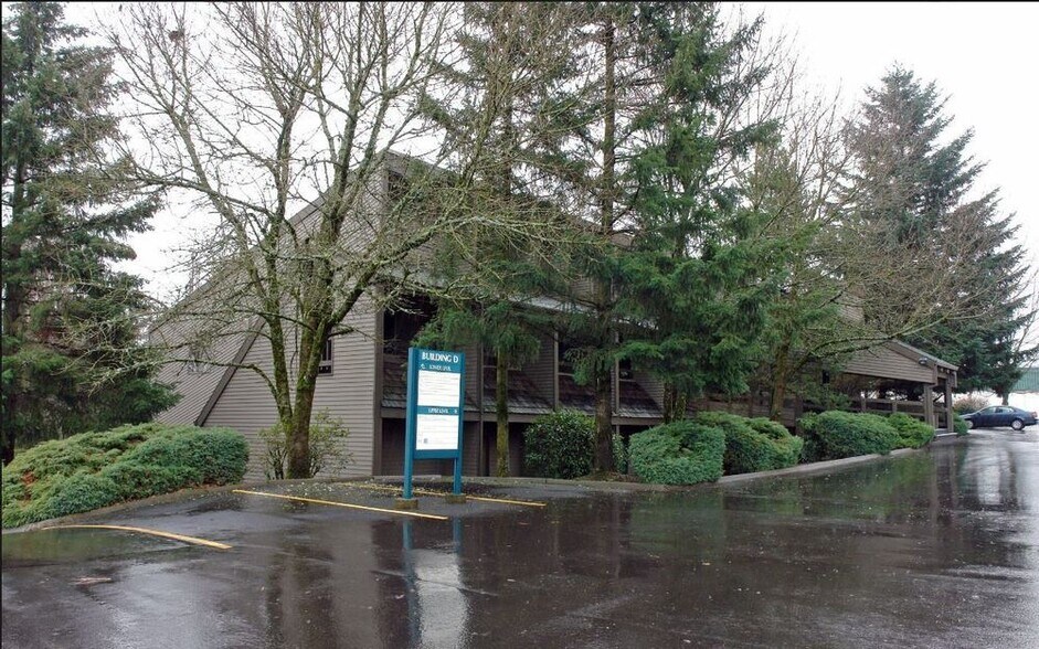 More Photos Of 1217 NE Burnside Rd, Gresham Office For Lease