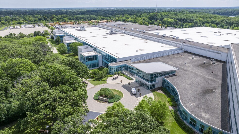 More Photos Of 1950 Innovation Way, Libertyville Unknown For Lease