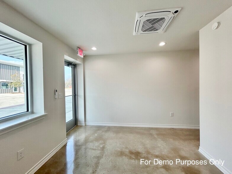 More Photos Of 1304 Leander Dr, Leander Industrial For Sale