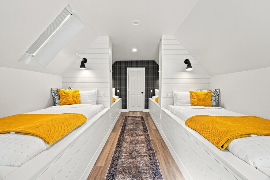 More Photos Of 9544 Brief Rd, Charlotte Specialty For Sale