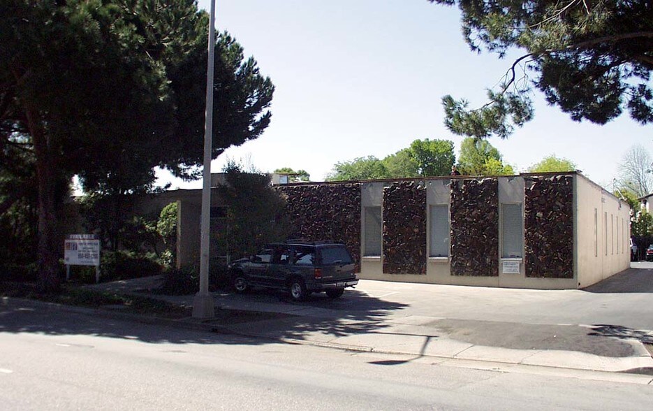 More Photos Of 795 San Antonio Rd, Palo Alto Office For Lease