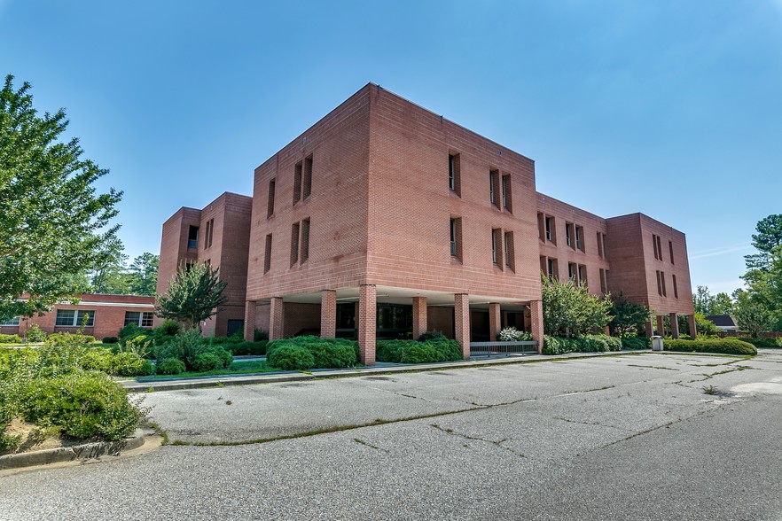 Primary Photo Of 1202 N Main St, Marion Assisted Living For Sale