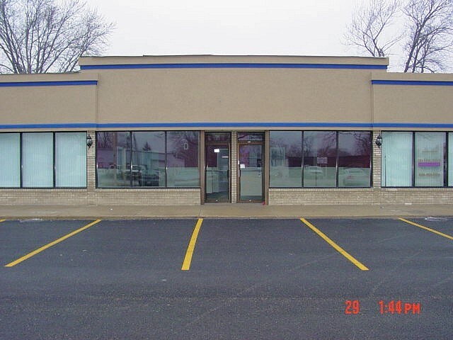 Primary Photo Of 600-658 N Addison Rd, Villa Park Freestanding For Lease