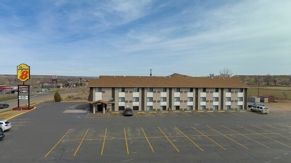 More Photos Of 2006 S Haynes Ave, Miles City Hotel For Sale
