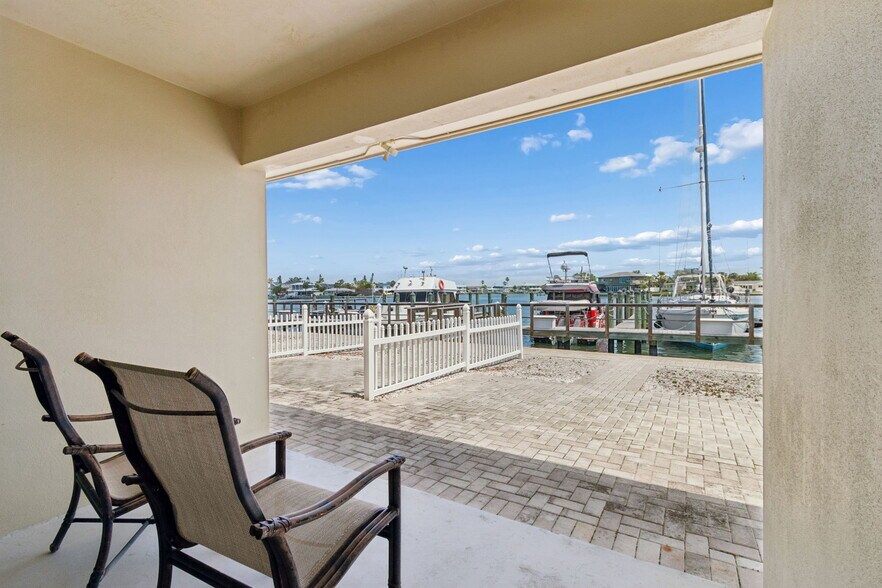 More Photos Of 2307 Bay Blvd, Indian Rocks Beach Apartments For Sale