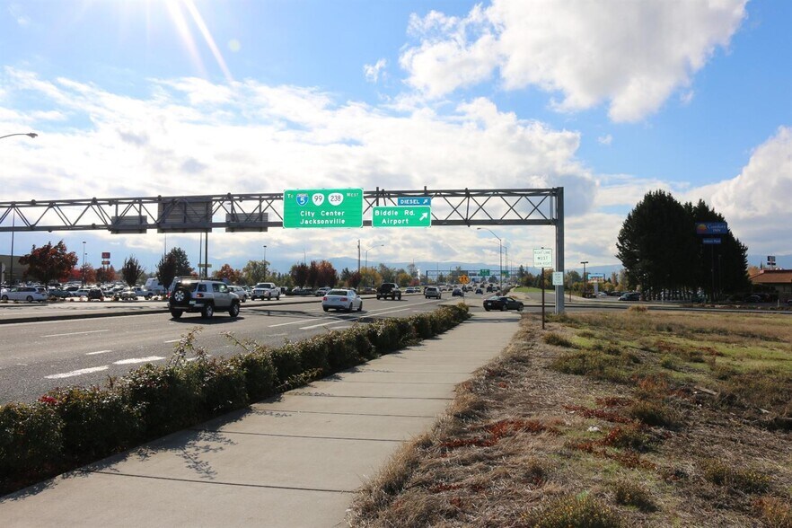 More Photos Of 2453 Crater Lake Highway, Medford Land For Sale