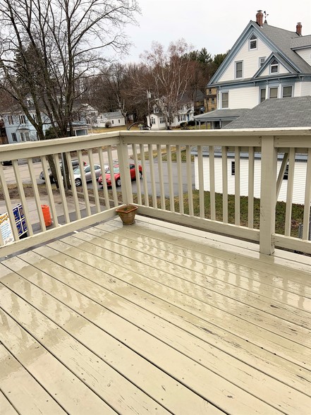 More Photos Of 307 Main St, Westbrook Carwash For Sale