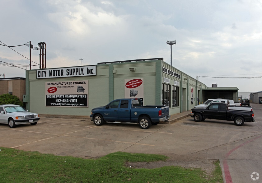 More Photos Of 11670 Harry Hines Blvd, Dallas Light Distribution For Sale