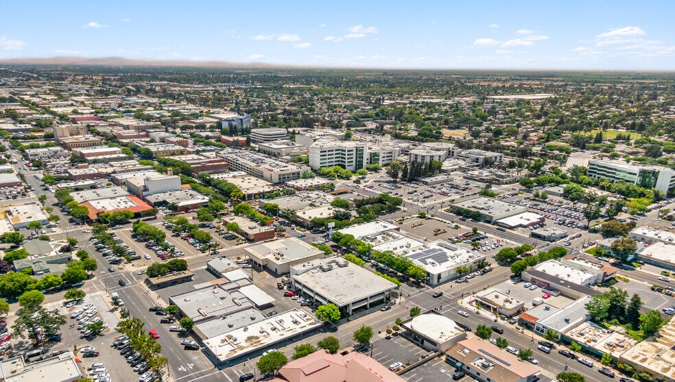 More Photos Of 520 W Main St, Visalia Office For Lease
