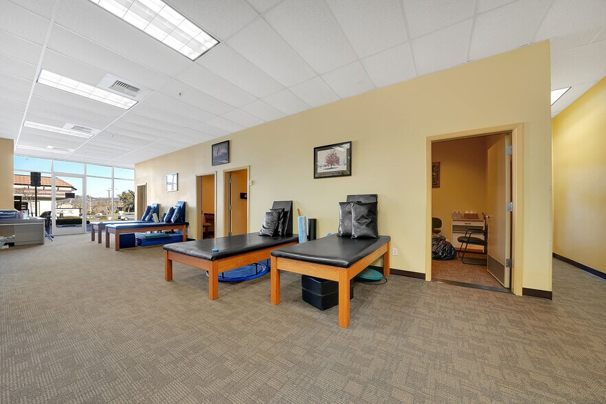 More Photos Of 711 S State Highway 49, Jackson Freestanding For Sale