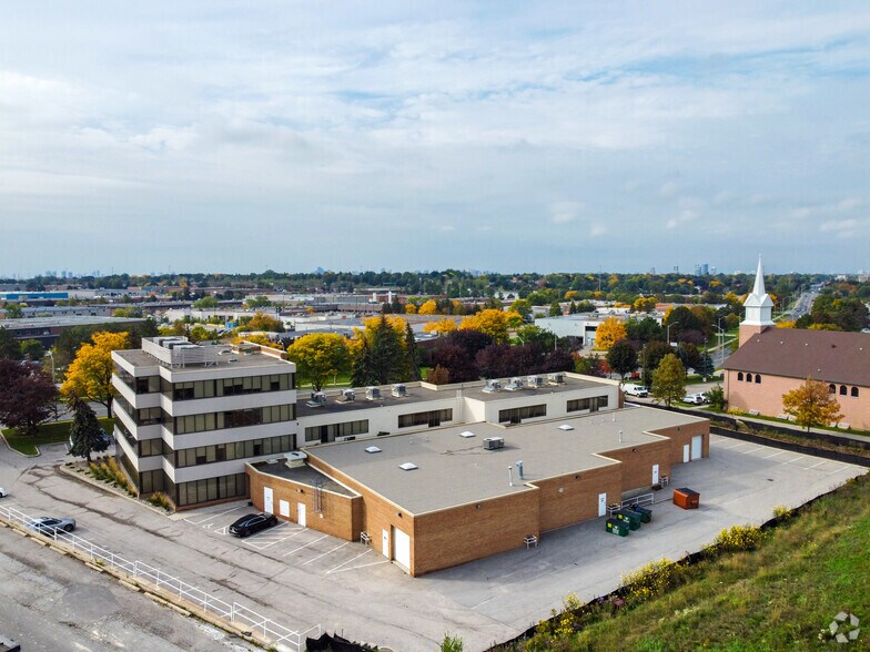 More Photos Of 2900 John St, Markham Office For Lease