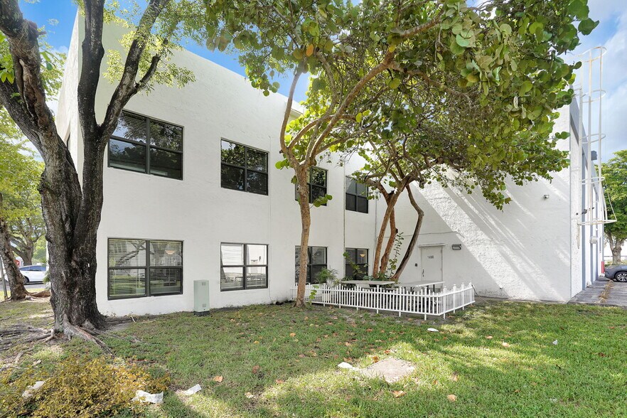 More Photos Of 1400 NW 79th Ave, Miami Warehouse For Sale