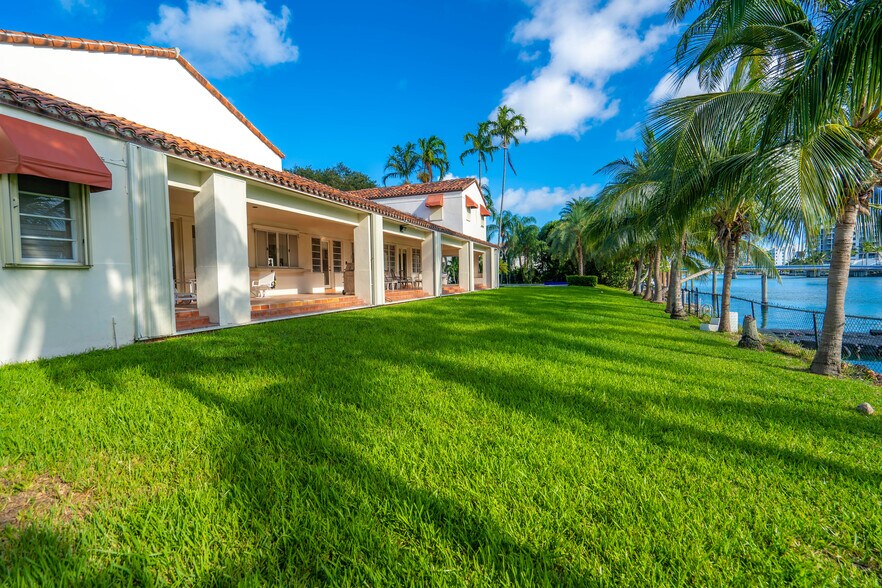More Photos Of 44 Bal Bay Dr, Bal Harbour Land For Sale