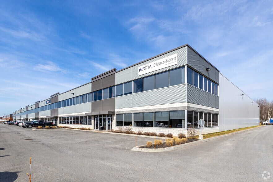 More Photos Of 1015-1037 Rue Des Forges, Terrebonne Industrial For Sale