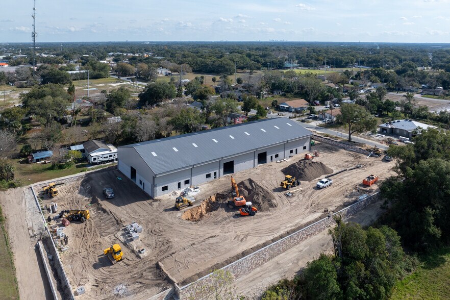 More Photos Of 357 W 4th St, Apopka Warehouse For Lease