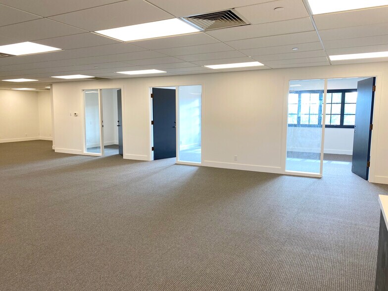 More Photos Of 1525 State St, Santa Barbara Office For Sale