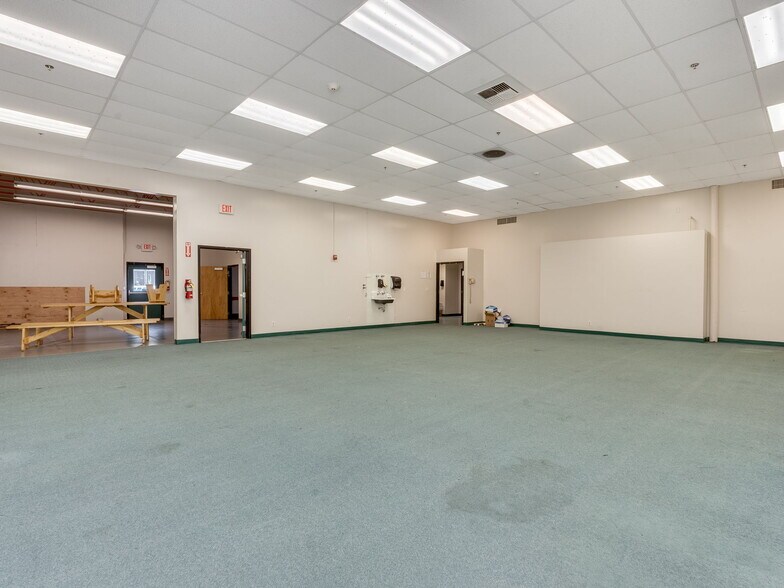 More Photos Of 16700 S Highway 99W, Amity Distribution For Sale