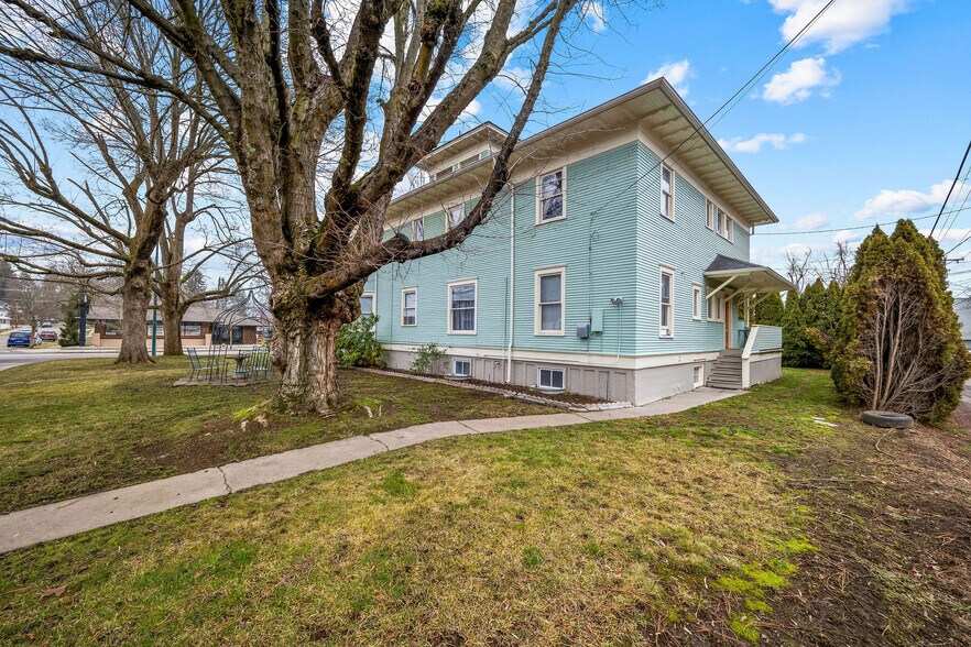 More Photos Of 1006 E Sherman Ave, Coeur d'Alene Apartments For Sale