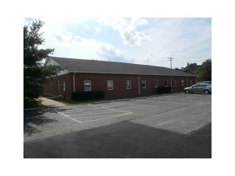 More Photos Of 568 Galiffa Dr, Donora Office For Sale