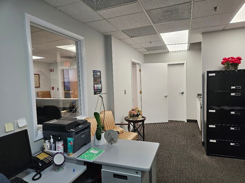 More Photos Of 3859-3871 Plaza Dr, Fairfax Office For Sale
