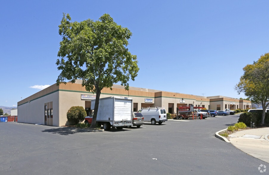 More Photos Of 1270-1286 Alma Ct, San Jose Warehouse For Sale