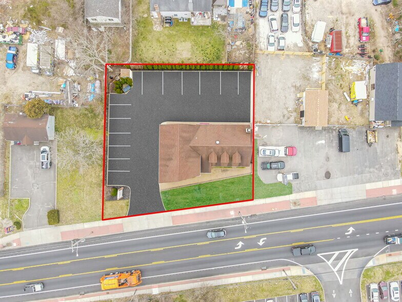 More Photos Of 1360 Montauk Hwy, Mastic Office For Lease