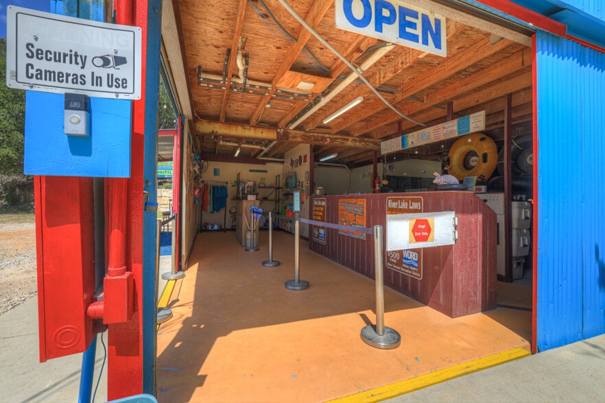 More Photos Of 2001 Ponderosa Dr, Canyon Lake Specialty For Sale